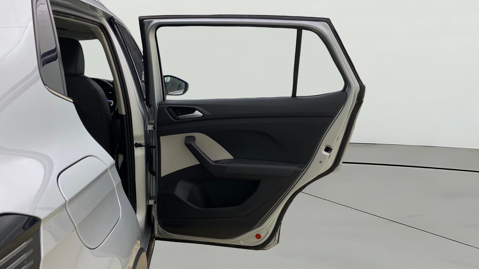 View 2023 Volkswagen Taigun 1.0 TSI Topline AT Image 8 Used 2023 Volkswagen Taigun 1.0 TSI Topline AT Image 8