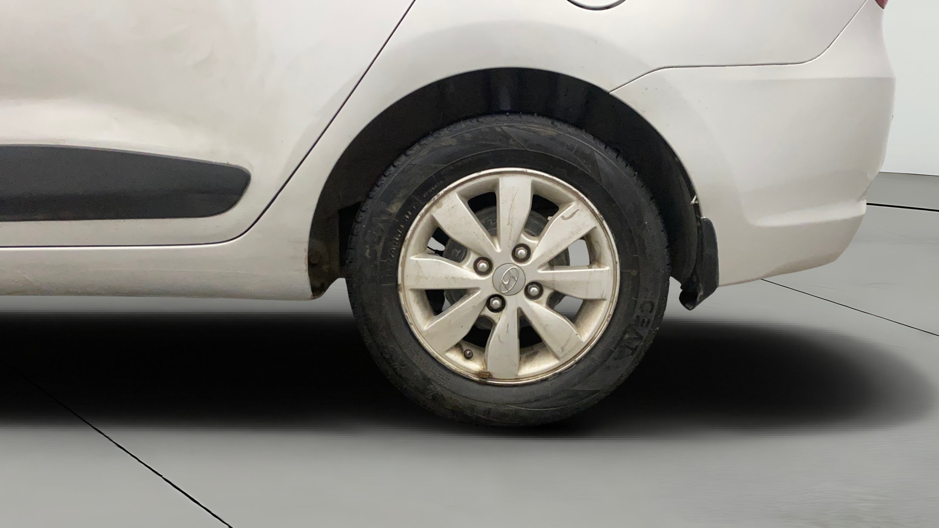 View 2016 Hyundai Xcent SX Petrol Image 8 Used 2016 Hyundai Xcent SX Petrol Image 8