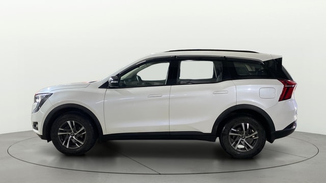 View Mahindra XUV700 Image 5 Used Mahindra XUV700 Image 5