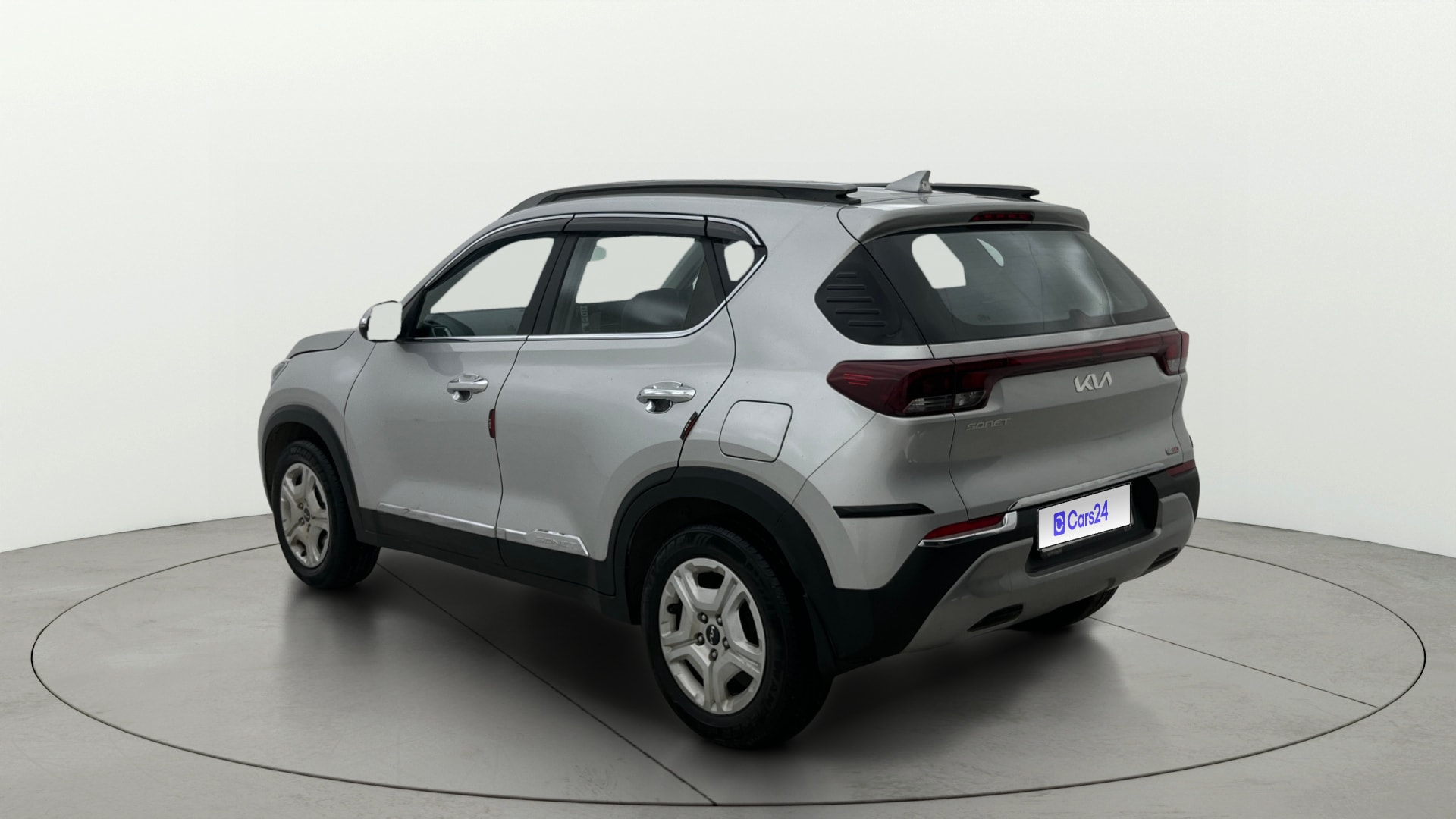 View 2023 Kia Sonet HTK Plus iMT Petrol Image 2 Used 2023 Kia Sonet HTK Plus iMT Petrol Image 2