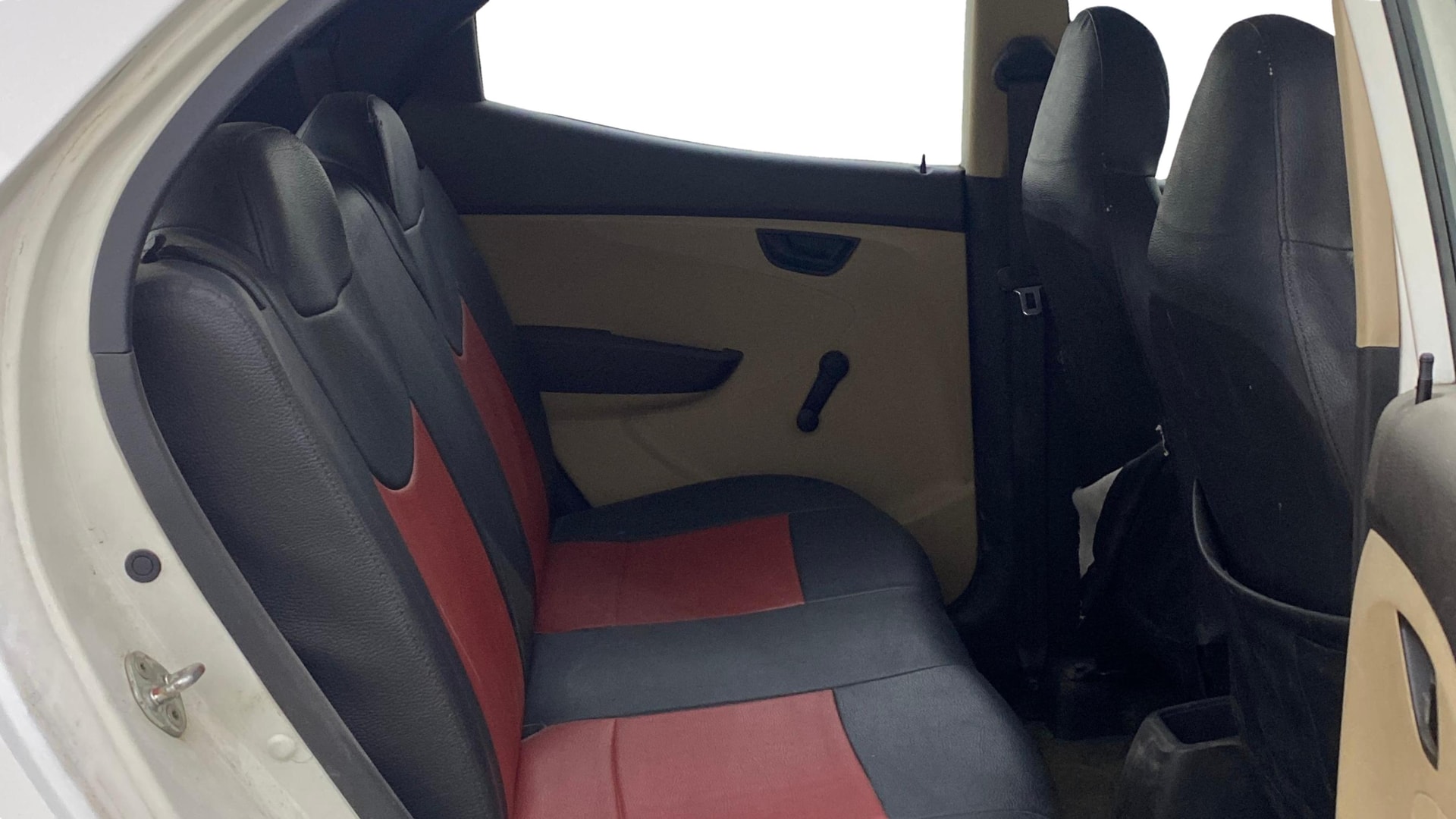 View 2016 Hyundai EON Era Plus Image 28 Used 2016 Hyundai EON Era Plus Image 28