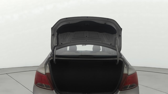 View Hyundai Fluidic Verna Image 29 Used Hyundai Fluidic Verna Image 29