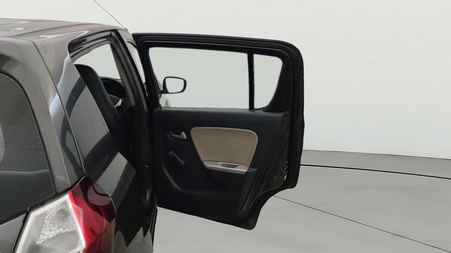 View 2016 Maruti Suzuki Alto K10 LX Image 7 Used 2016 Maruti Suzuki Alto K10 LX Image 7