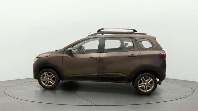View Renault Triber Image 27 Used Renault Triber Image 27