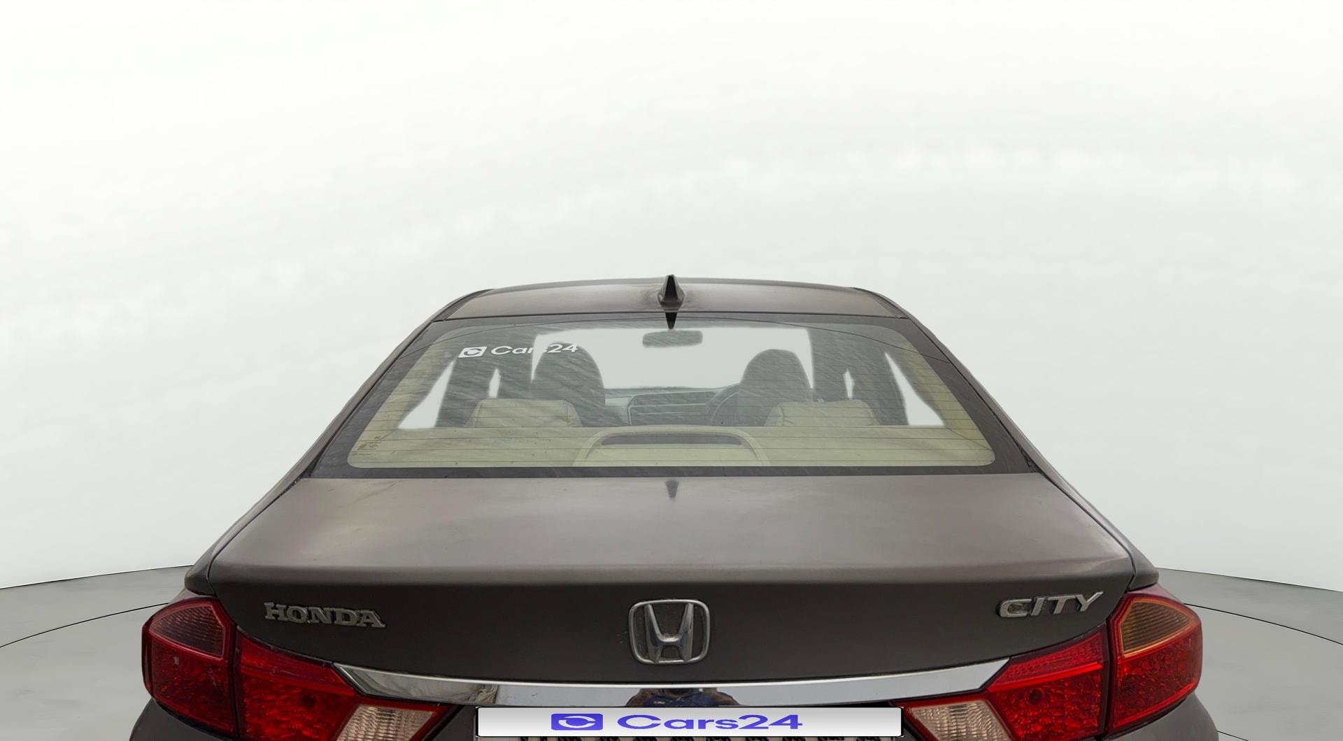 View 2015 Honda City ZX MT Diesel Anniversary Edition Image 5 Used 2015 Honda City ZX MT Diesel Anniversary Edition Image 5