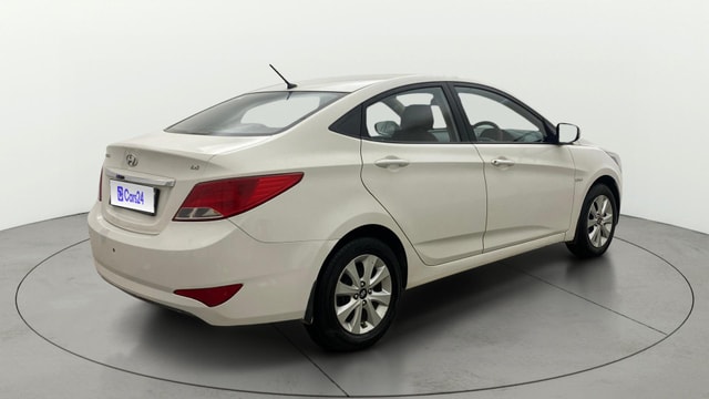 View Hyundai Fluidic Verna Image 42 Used Hyundai Fluidic Verna Image 42