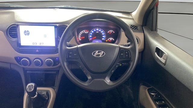 View Hyundai Xcent Image 20 Used Hyundai Xcent Image 20