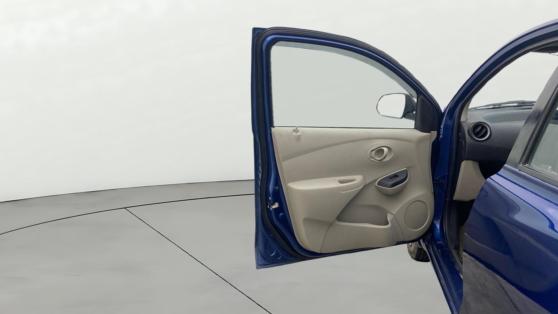 View 2017 Datsun Go T Image 30 Used 2017 Datsun Go T Image 30