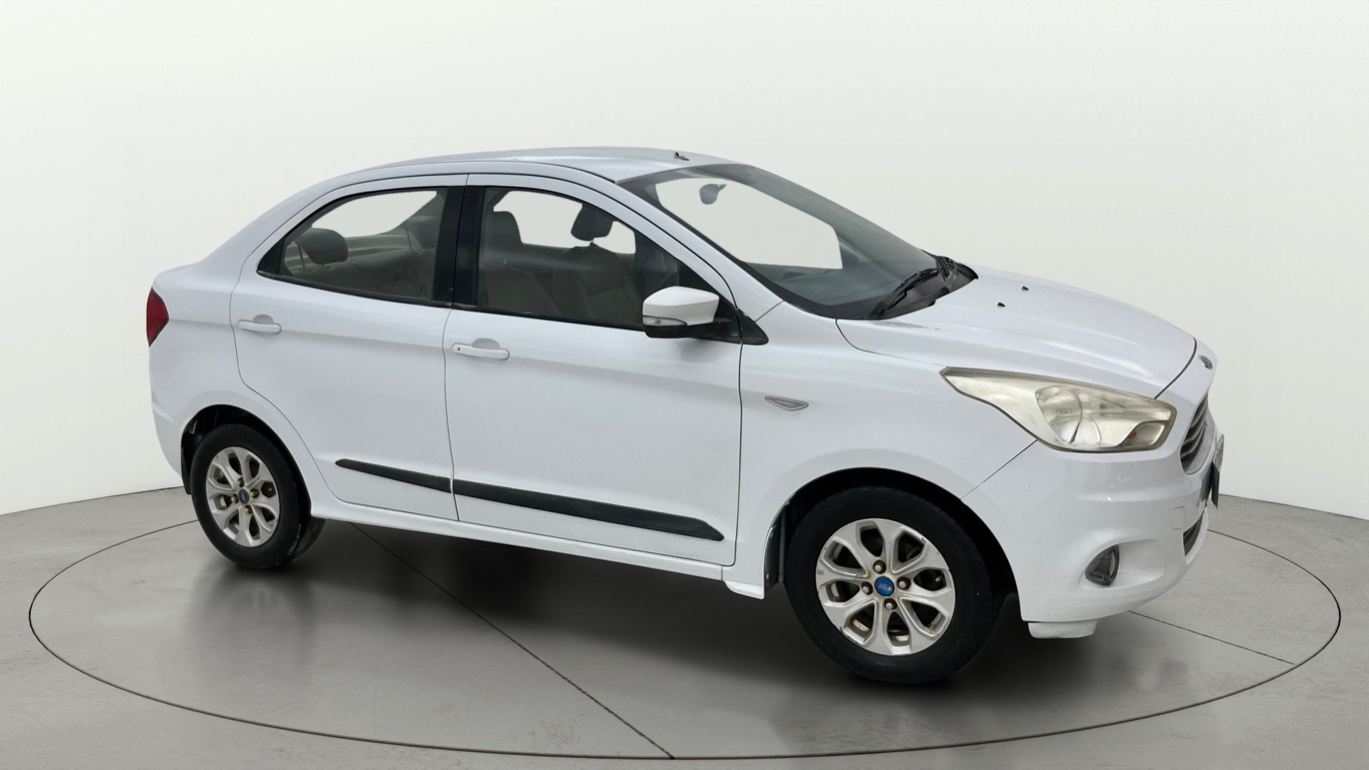 View 2015 Ford Figo Aspire 1.2P Ambiente MT BS IV Image 35 Used 2015 Ford Figo Aspire 1.2P Ambiente MT BS IV Image 35