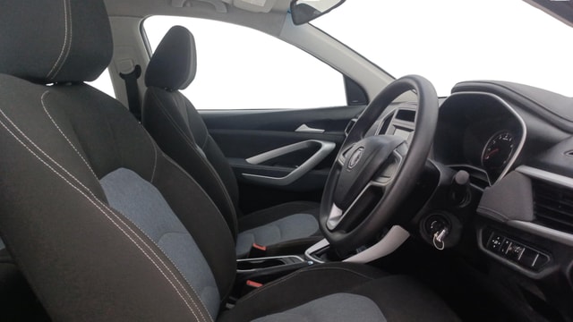 View MG Hector Image 25 Used MG Hector Image 25