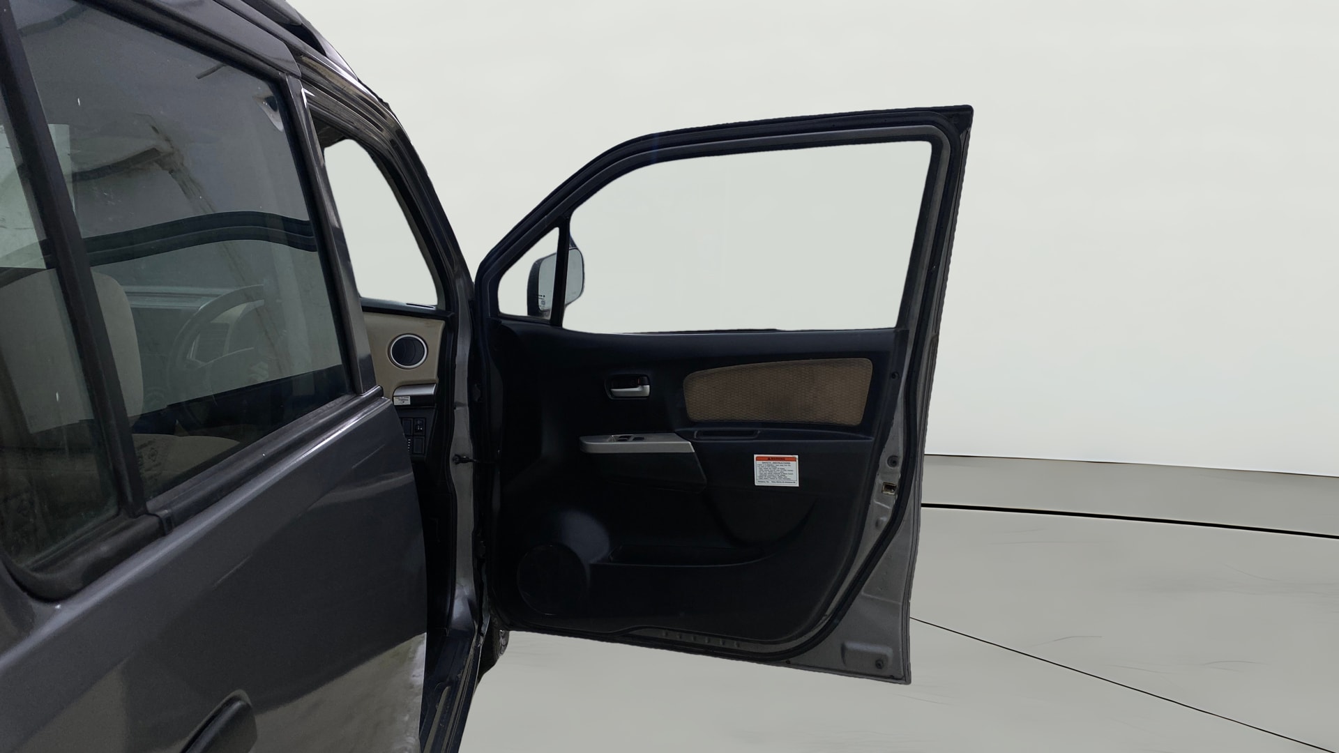View 2018 Maruti Suzuki 1000 Base Variant Image 43 Used 2018 Maruti Suzuki 1000 Base Variant Image 43