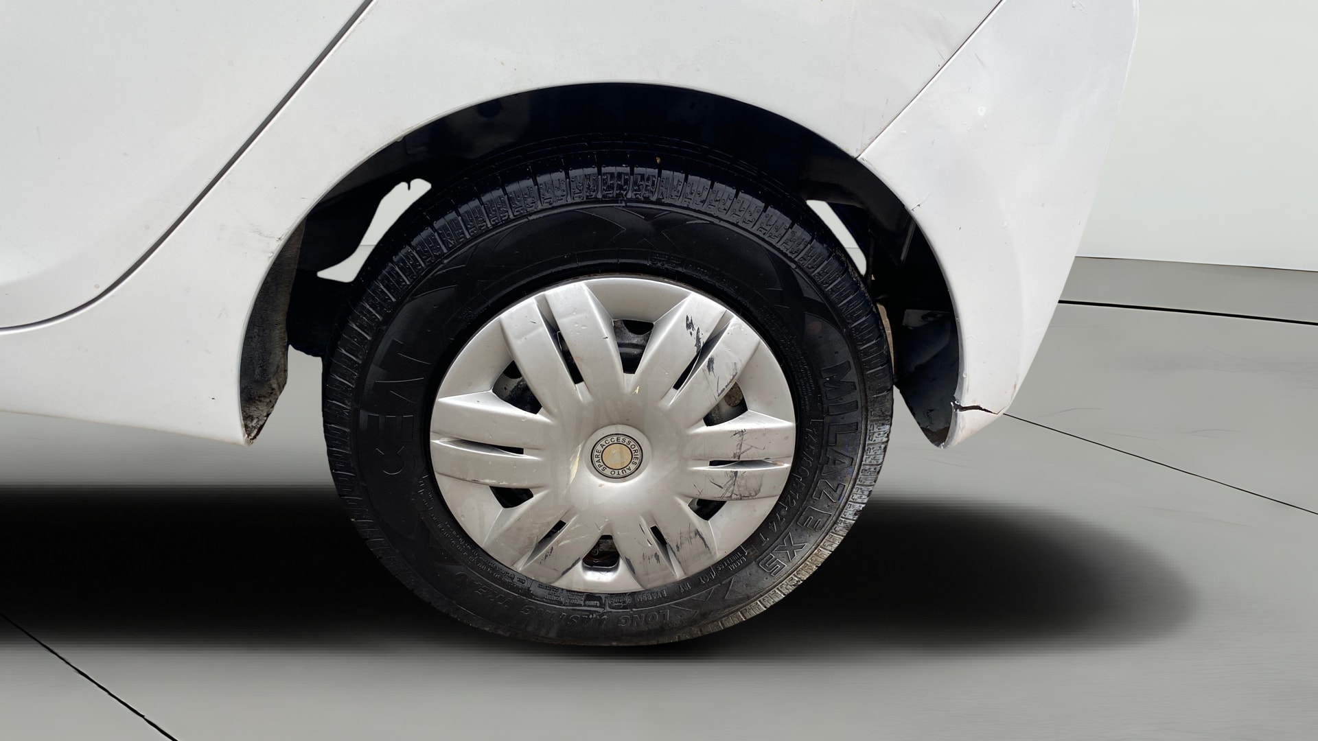 View 2015 Hyundai EON Era Plus Image 11 Used 2015 Hyundai EON Era Plus Image 11
