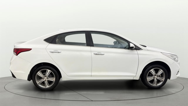 View Hyundai Verna Image 9 Used Hyundai Verna Image 9