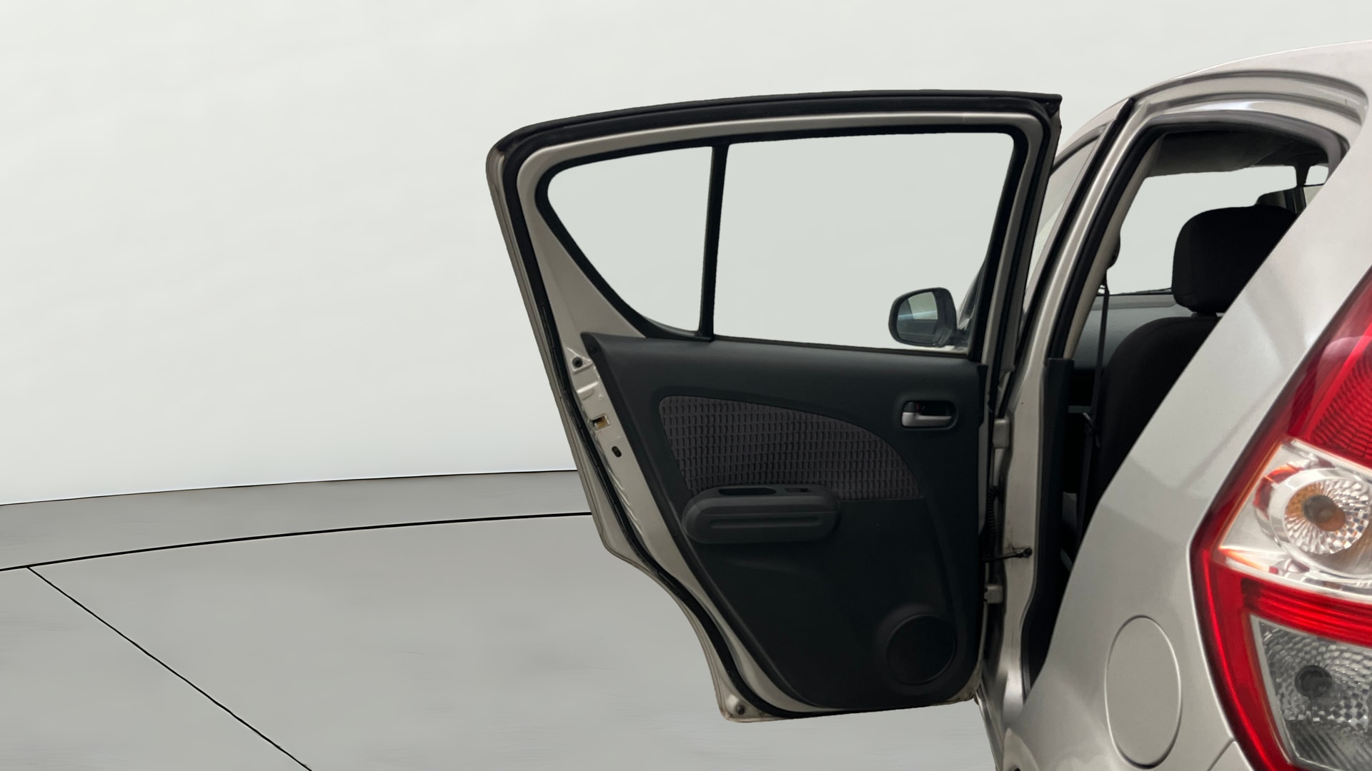 Used 2013 Maruti Suzuki 1000 Used 2013 Maruti Suzuki 1000