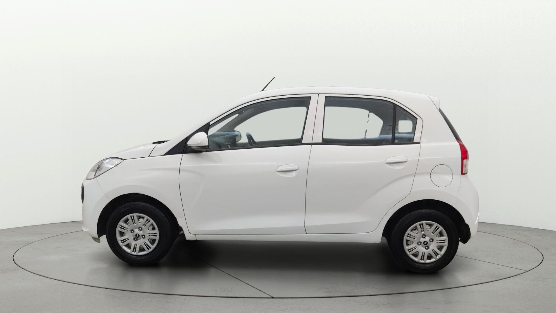 View 2020 Hyundai New Santro D-Lite Petrol Image 5 Used 2020 Hyundai New Santro D-Lite Petrol Image 5
