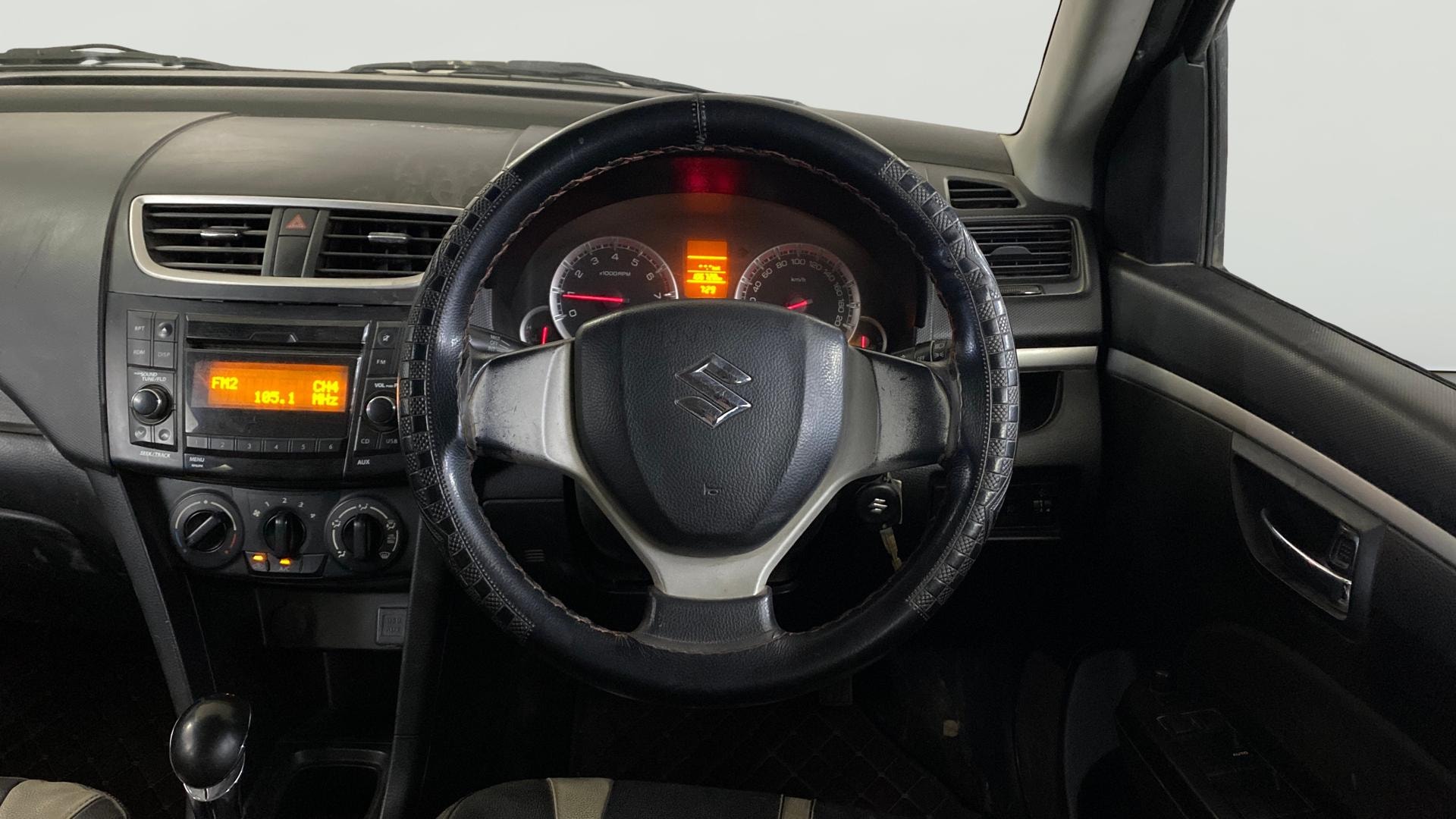 View 2015 Maruti Suzuki 1000 Base Variant Image 12 Used 2015 Maruti Suzuki 1000 Base Variant Image 12