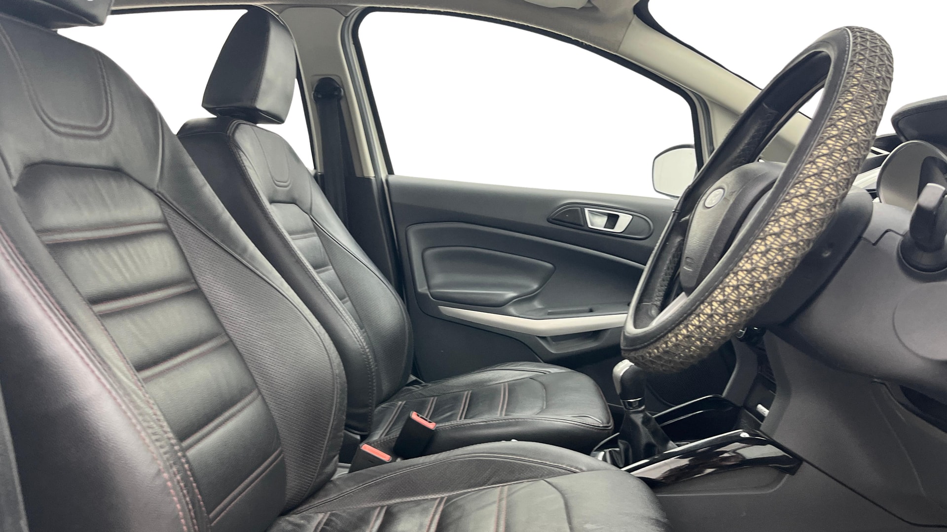View 2016 Ford EcoSport 1.5 TDCi Diesel Ambiente BS IV Image 25 Used 2016 Ford EcoSport 1.5 TDCi Diesel Ambiente BS IV Image 25