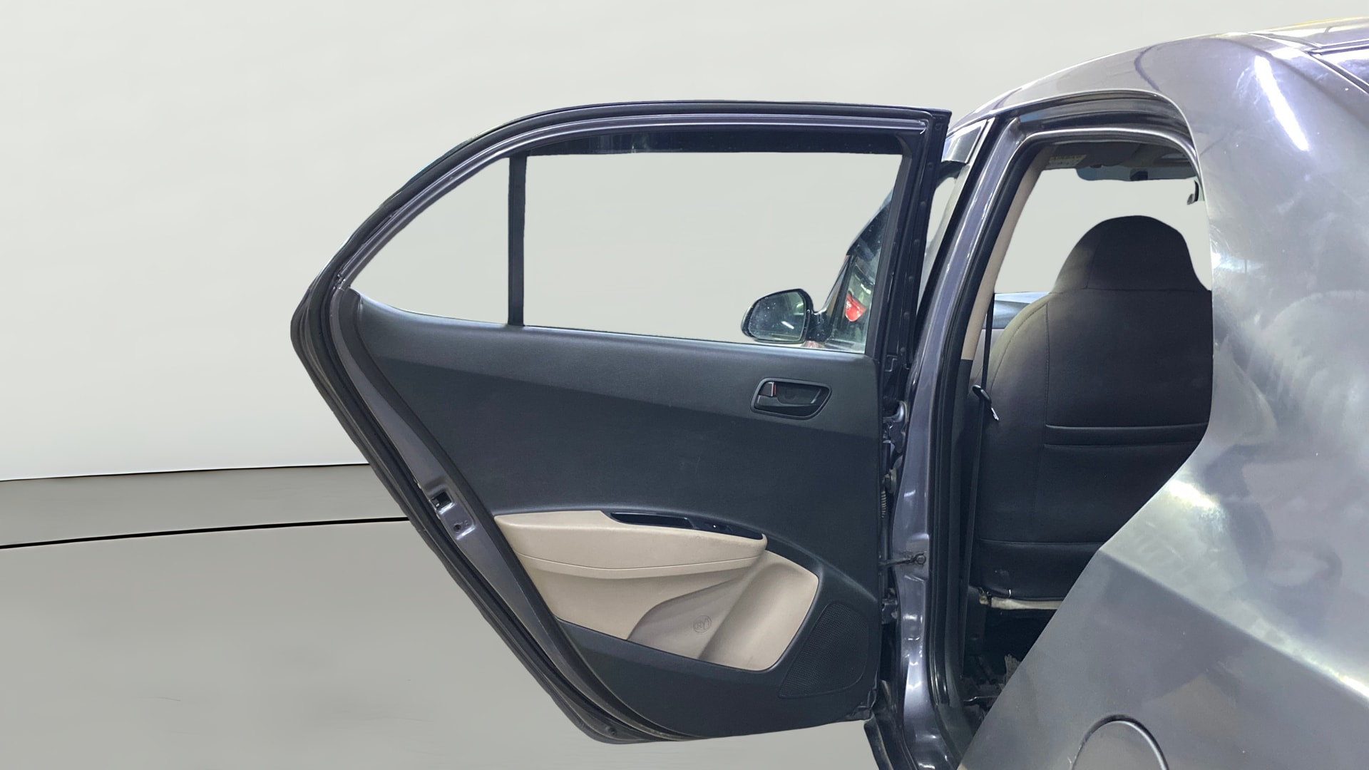 View 2018 Hyundai Xcent E Petrol Image 16 Used 2018 Hyundai Xcent E Petrol Image 16