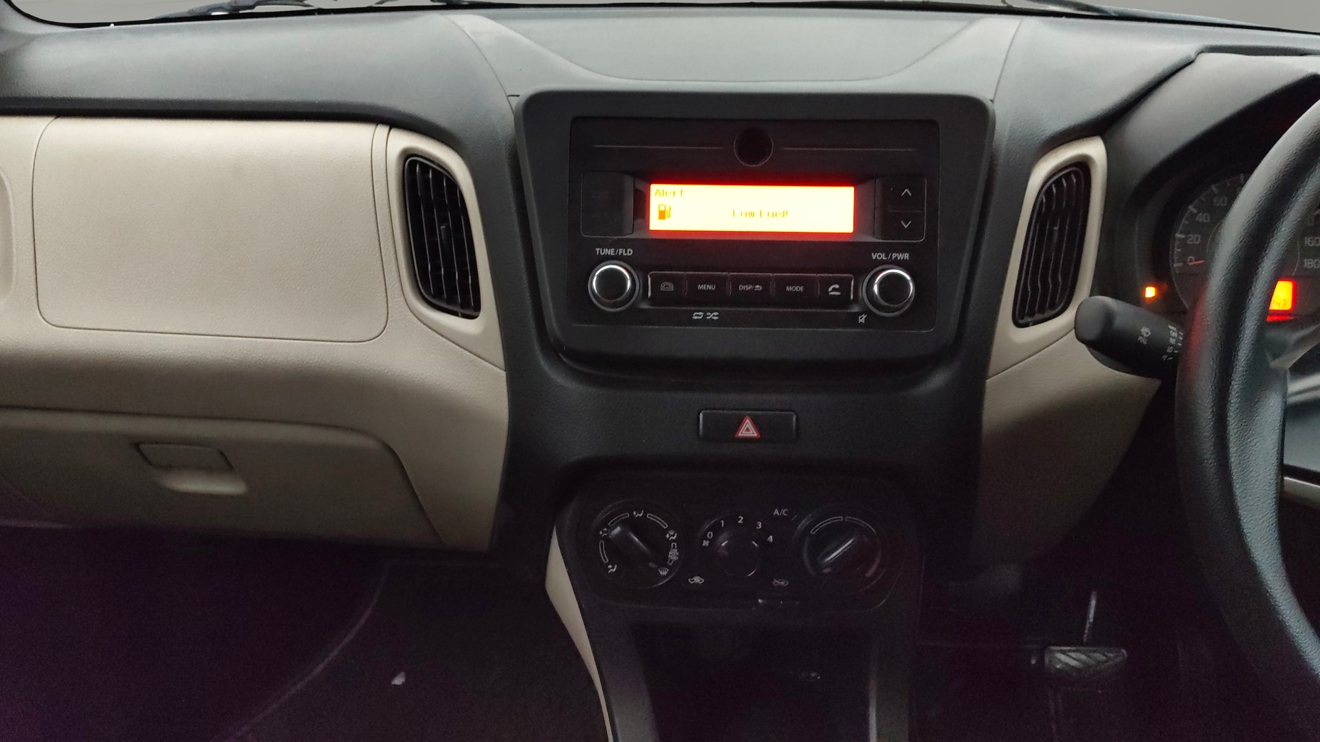 View 2019 Maruti Suzuki 1000 Base Variant Image 17 Used 2019 Maruti Suzuki 1000 Base Variant Image 17