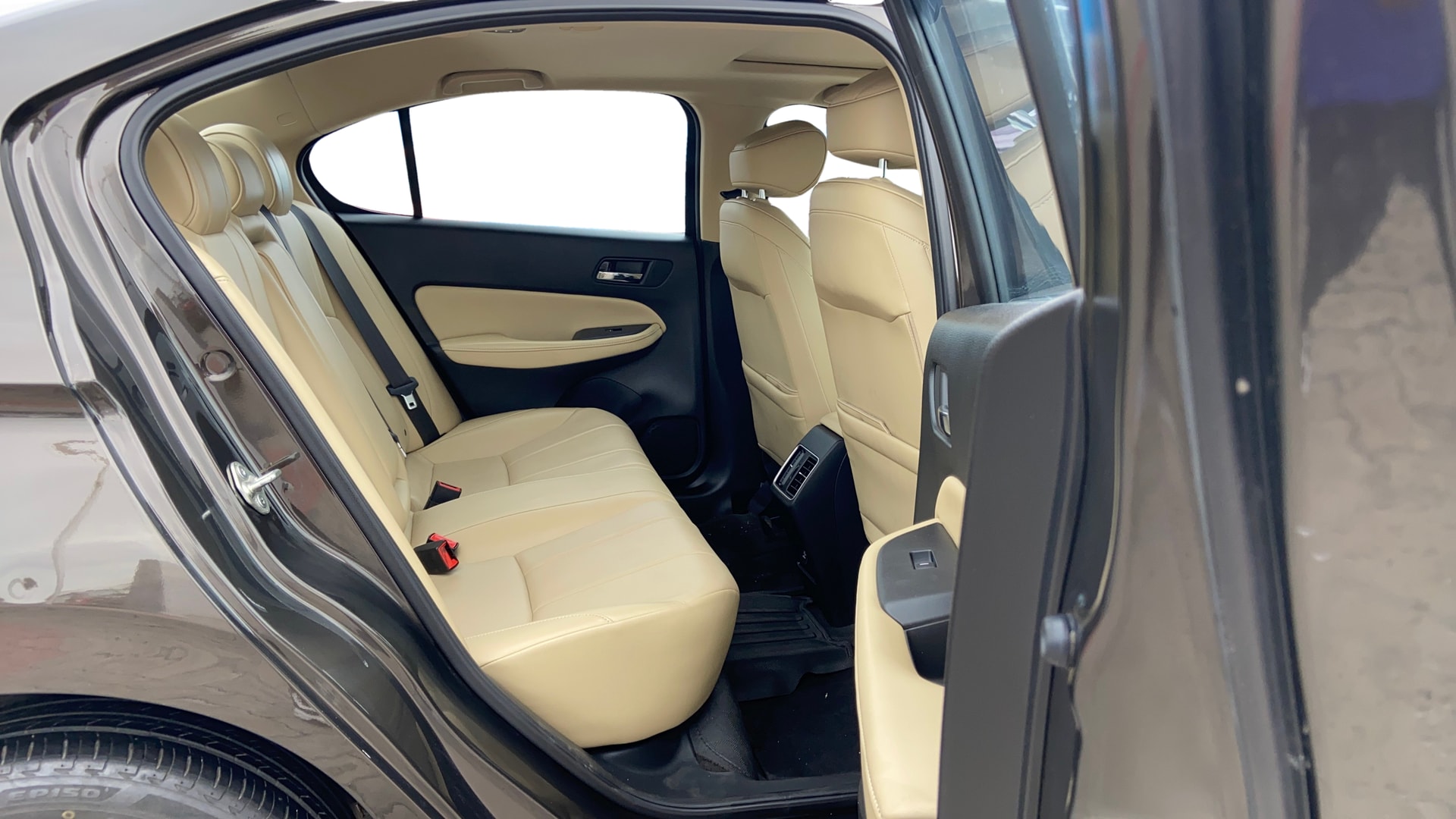 View 2023 Honda City ZX CVT Image 31 Used 2023 Honda City ZX CVT Image 31