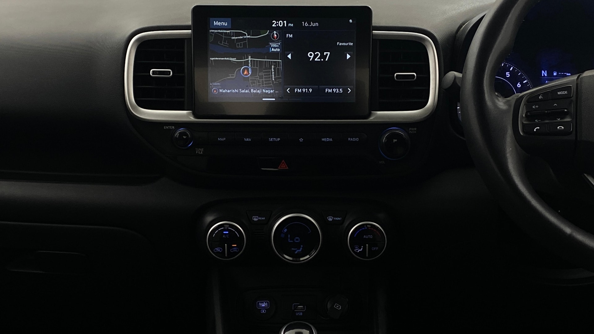 View 2019 Hyundai Venue SX Plus 1.0 Petrol AT Image 18 Used 2019 Hyundai Venue SX Plus 1.0 Petrol AT Image 18