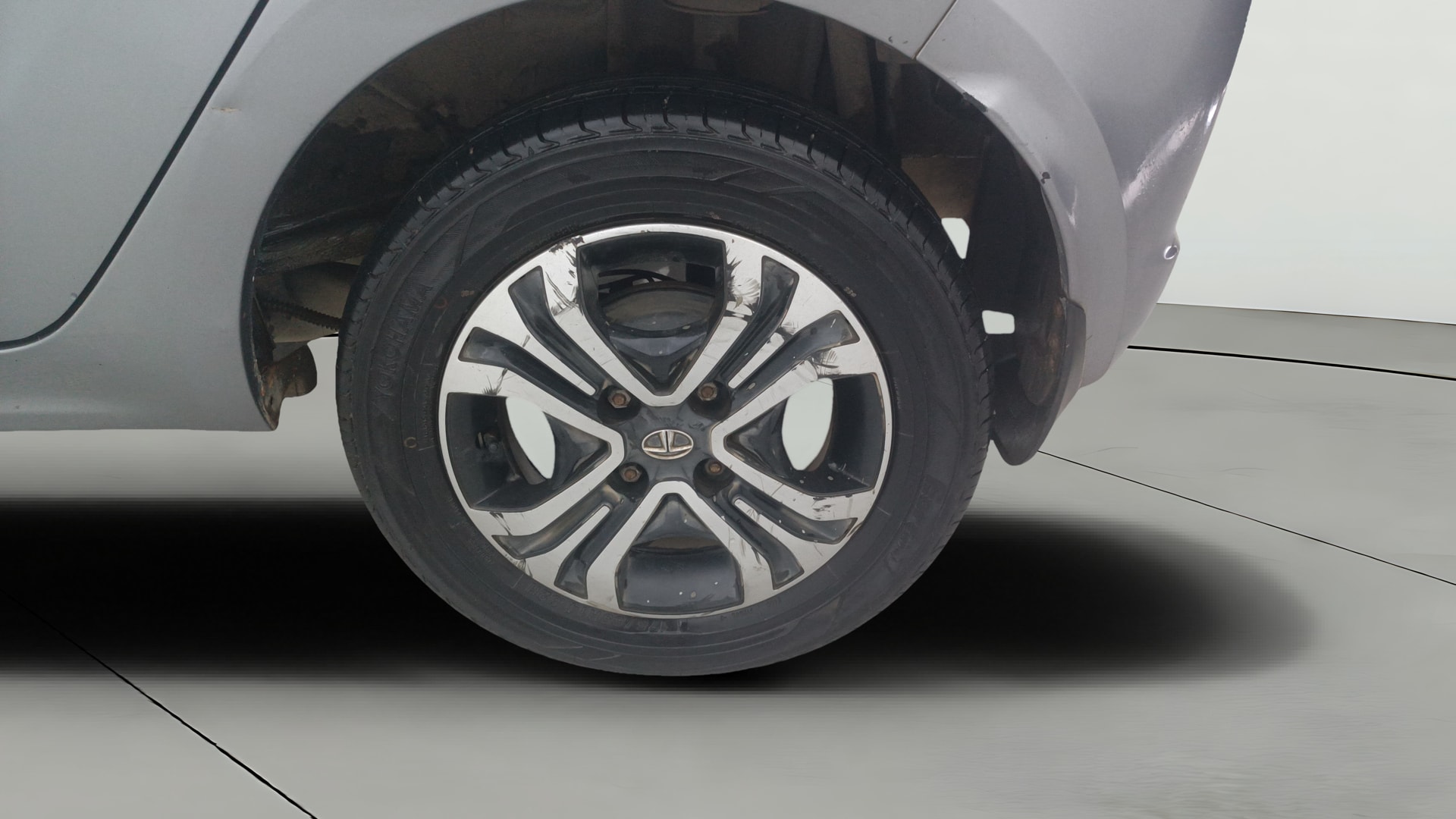 View 2019 Tata Tiago Revotorq XB Image 11 Used 2019 Tata Tiago Revotorq XB Image 11