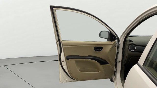 View Hyundai i10 Image 30 Used Hyundai i10 Image 30