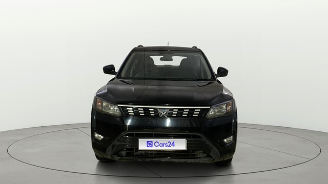 View Mahindra XUV300 Image 1 Used Mahindra XUV300 Image 1