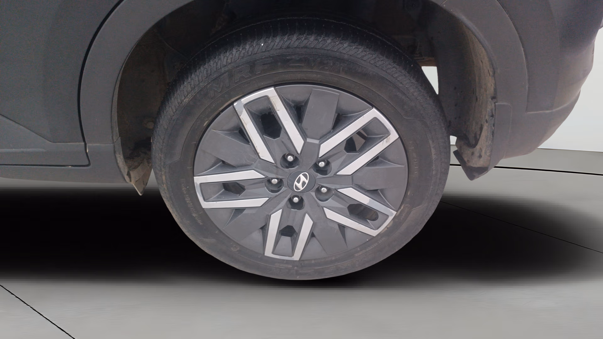 View 2023 Hyundai Venue S (O) 1.0 Turbo Petrol MT Image 12 Used 2023 Hyundai Venue S (O) 1.0 Turbo Petrol MT Image 12