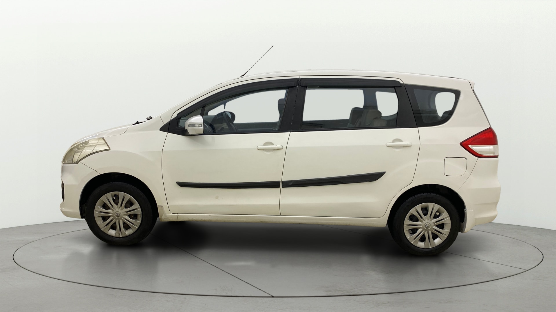 View 2016 Maruti Suzuki 1000 Base Variant Image 5 Used 2016 Maruti Suzuki 1000 Base Variant Image 5