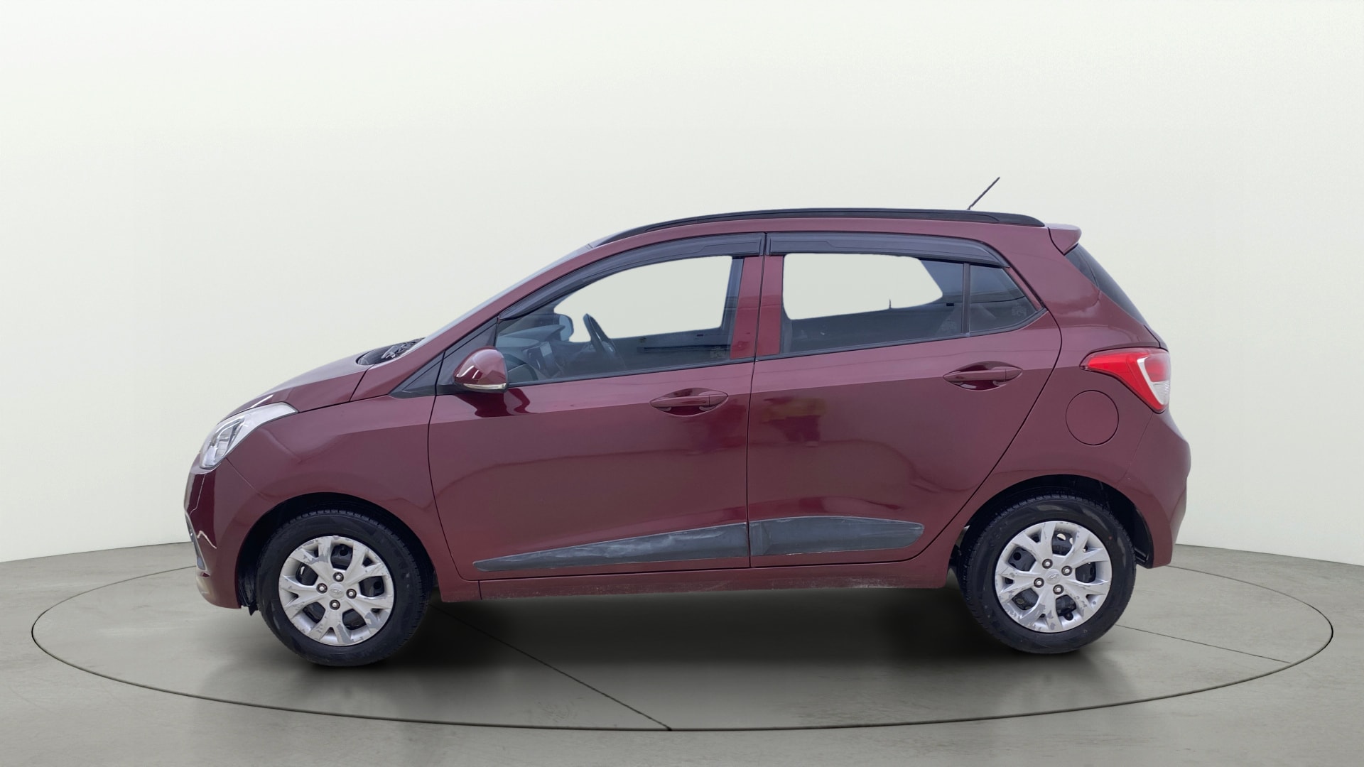 View 2016 Hyundai Grand i10 Sportz 1.2 Kappa Image 5 Used 2016 Hyundai Grand i10 Sportz 1.2 Kappa Image 5