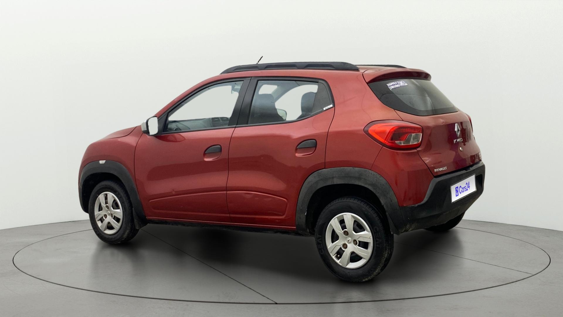 View 2018 Renault Kwid RXT 1.0 Image 2 Used 2018 Renault Kwid RXT 1.0 Image 2