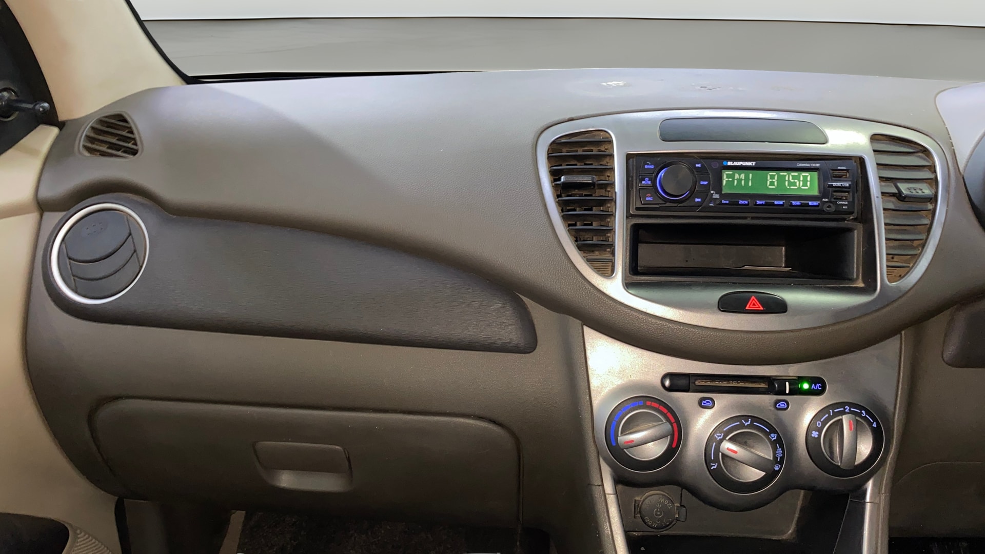 View 2013 Hyundai i10 1.1 Era Image 34 Used 2013 Hyundai i10 1.1 Era Image 34