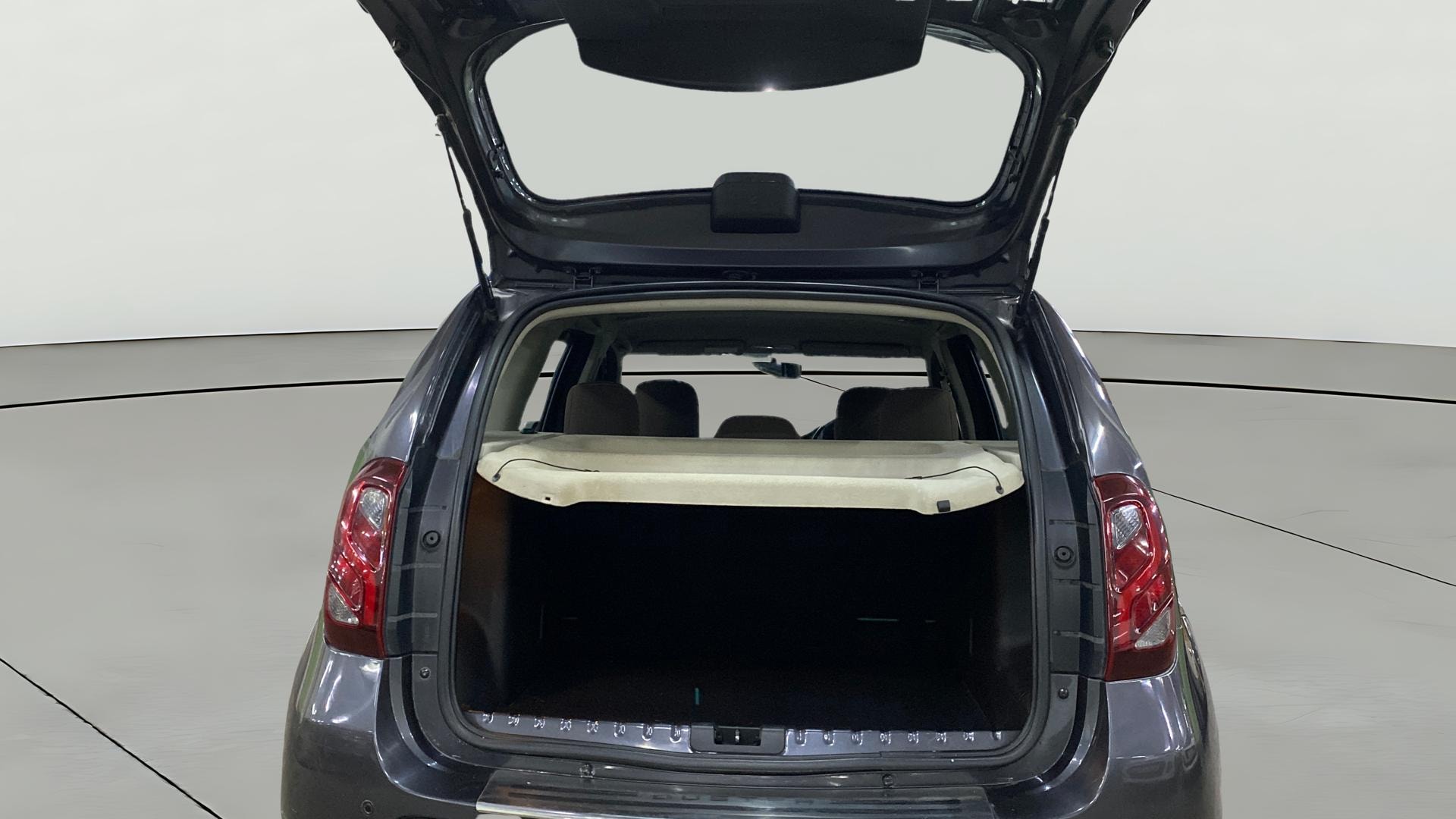 View 2021 Renault Duster 1.3L Turbo Petrol RXZ CVT Image 40 Used 2021 Renault Duster 1.3L Turbo Petrol RXZ CVT Image 40