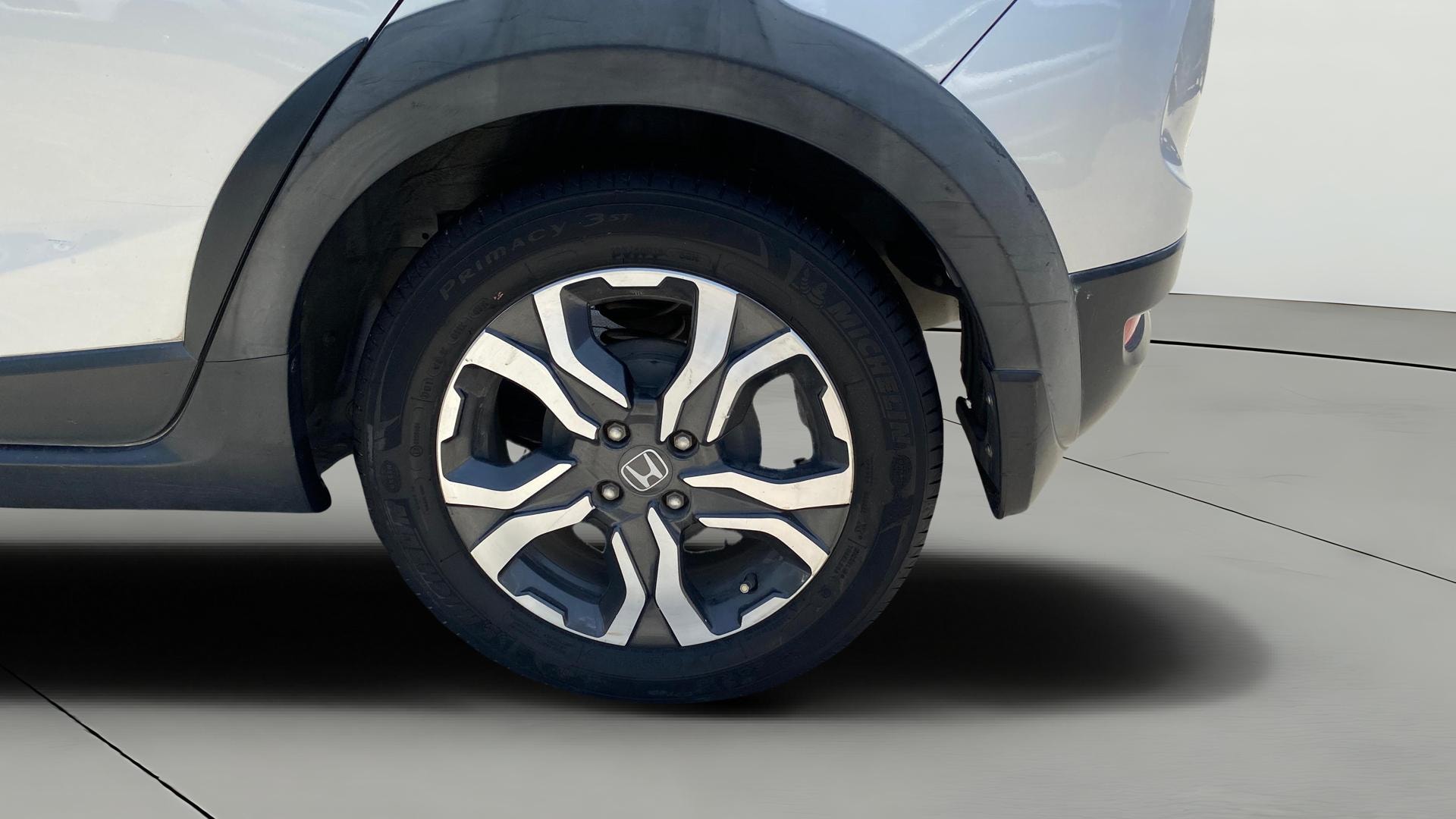 View 2019 Honda WR-V S MT Diesel Edge Edition Image 11 Used 2019 Honda WR-V S MT Diesel Edge Edition Image 11