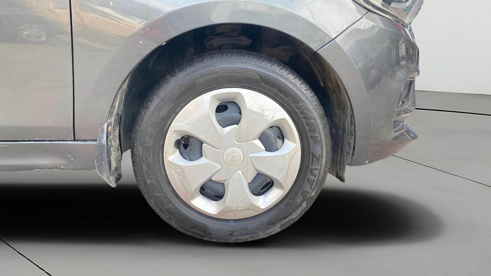 View 2024 Tata Tiago Revotorq XB Image 39 Used 2024 Tata Tiago Revotorq XB Image 39