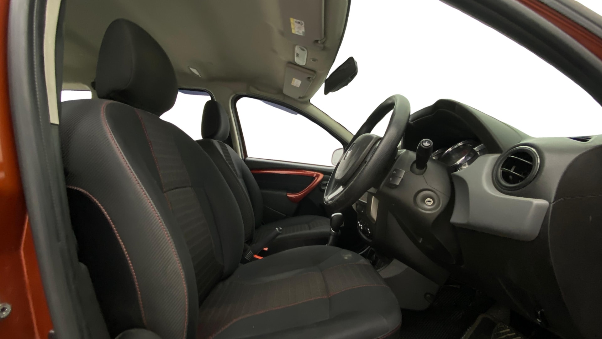 View 2018 Renault Duster Petrol RxS CVT Petrol Image 26 Used 2018 Renault Duster Petrol RxS CVT Petrol Image 26