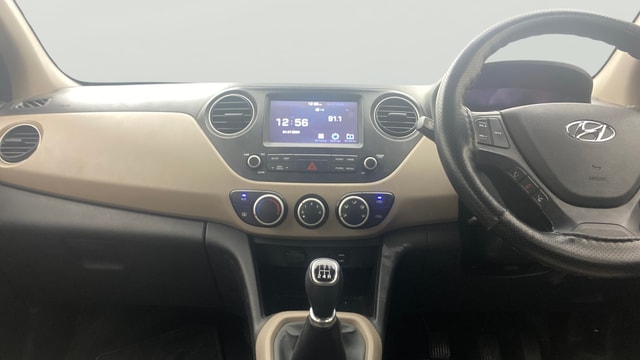 View Hyundai Grand i10 Image 17 Used Hyundai Grand i10 Image 17