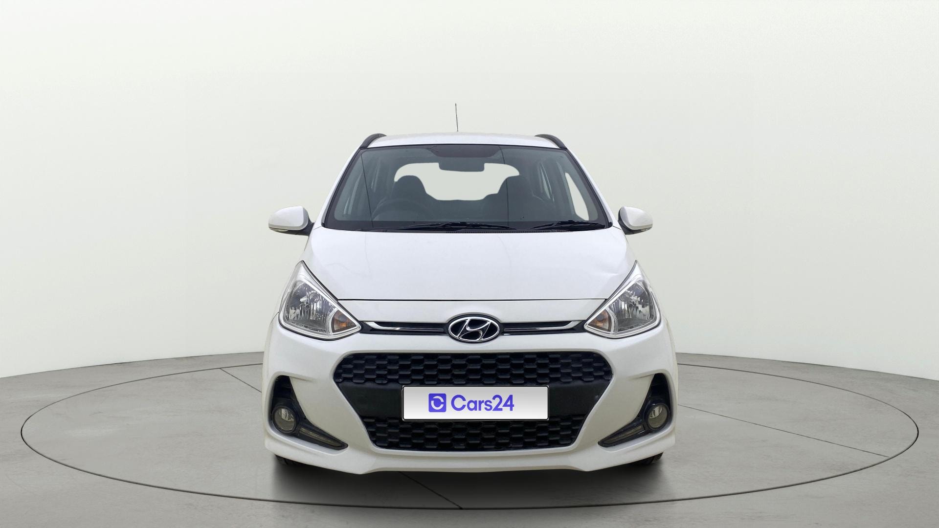 View 2017 Hyundai Grand i10 1.2 Sportz Petrol AT Image 1 Used 2017 Hyundai Grand i10 1.2 Sportz Petrol AT Image 1