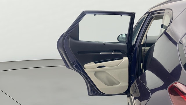 View Kia Sonet Image 15 Used Kia Sonet Image 15