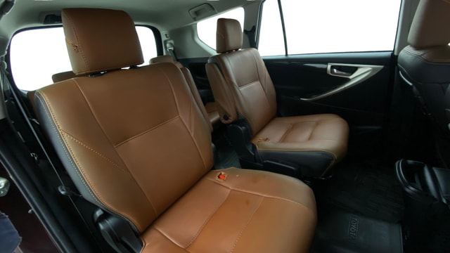 View Toyota Innova Crysta Image 30 Used Toyota Innova Crysta Image 30