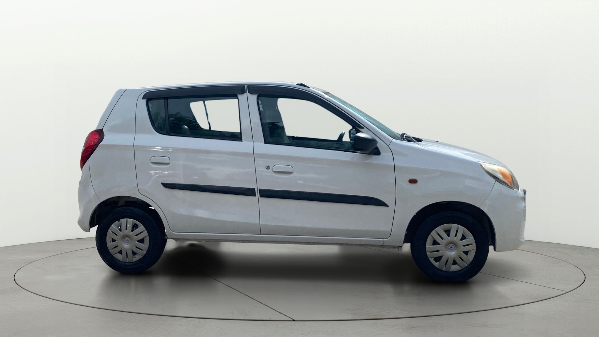 View 2020 Maruti Suzuki 1000 Base Variant Image 8 Used 2020 Maruti Suzuki 1000 Base Variant Image 8