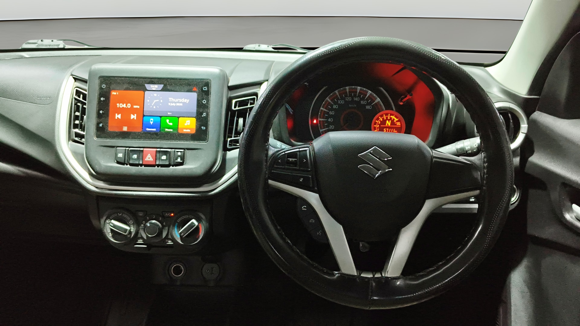 View 2024 Maruti Suzuki 1000 Base Variant Image 20 Used 2024 Maruti Suzuki 1000 Base Variant Image 20