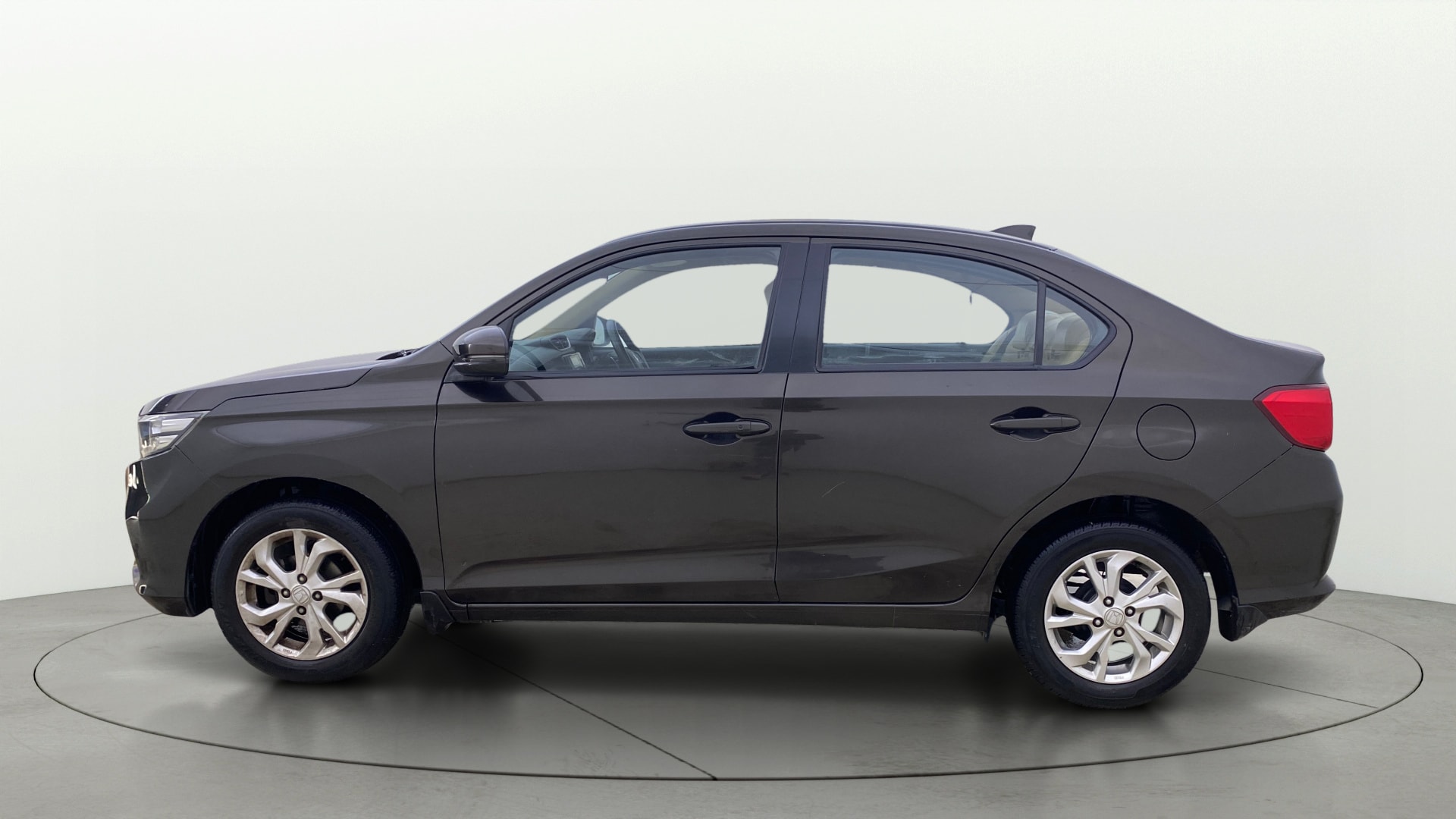 View 2018 Honda Amaze E MT Petrol BS IV Image 5 Used 2018 Honda Amaze E MT Petrol BS IV Image 5