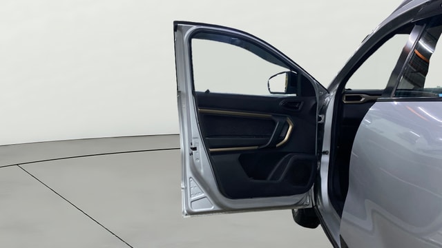 View Renault Kiger Image 38 Used Renault Kiger Image 38