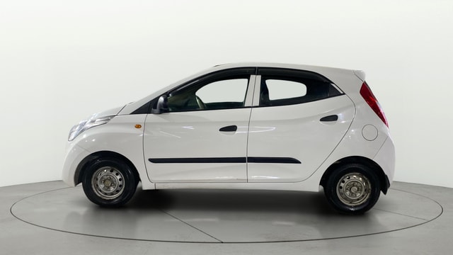 View Hyundai EON Image 5 Used Hyundai EON Image 5