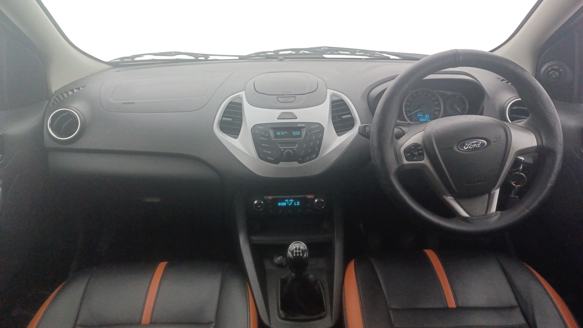 View 2016 Ford Figo Aspire 1.2P Ambiente MT BS IV Image 15 Used 2016 Ford Figo Aspire 1.2P Ambiente MT BS IV Image 15