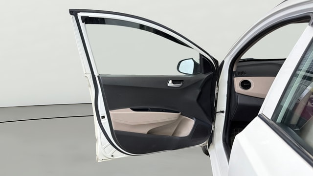 View Hyundai Grand i10 Image 31 Used Hyundai Grand i10 Image 31