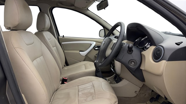 View Nissan Terrano Image 25 Used Nissan Terrano Image 25