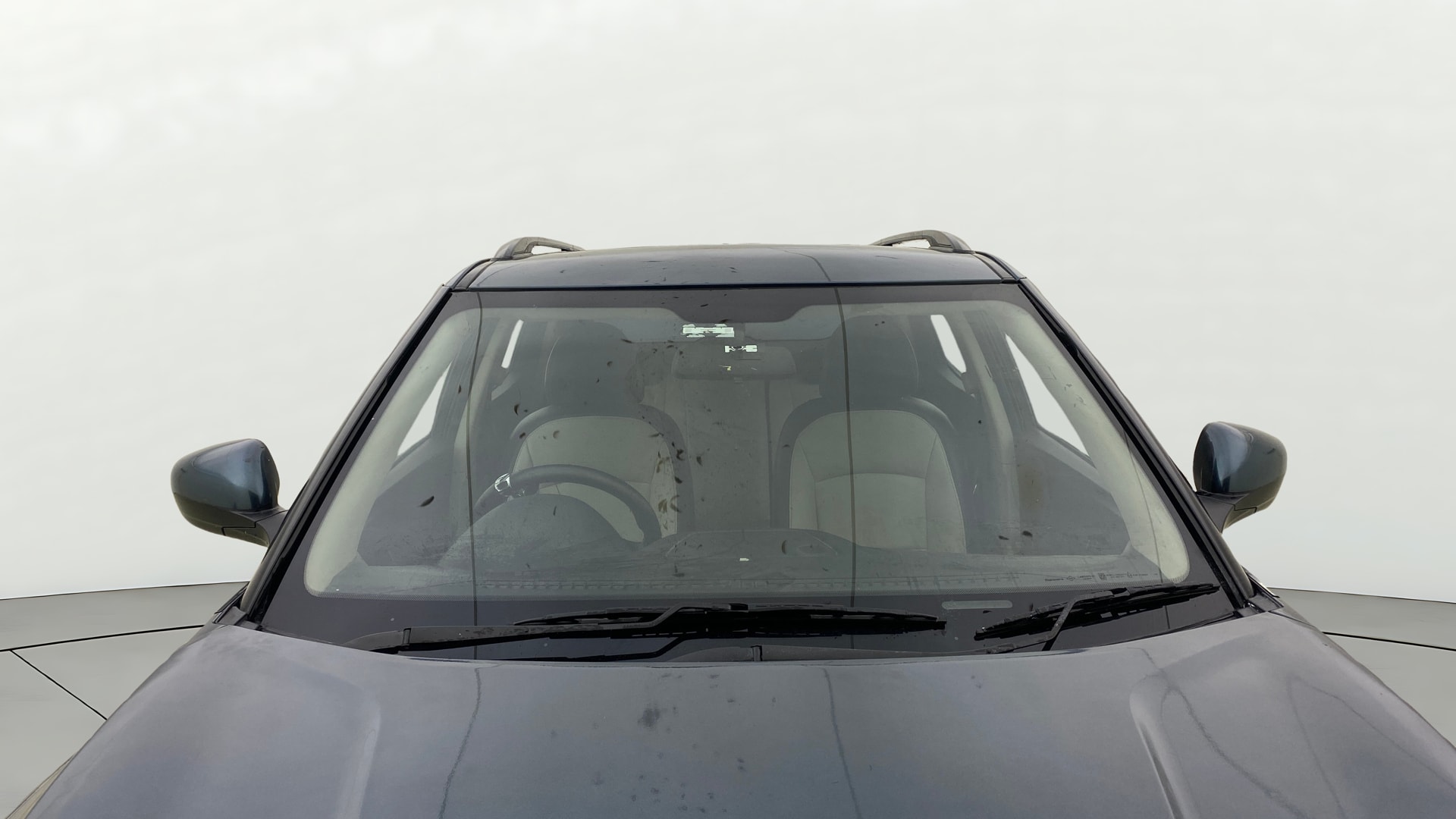 View 2022 Mahindra XUV300 W4 Petrol BS IV Image 30 Used 2022 Mahindra XUV300 W4 Petrol BS IV Image 30